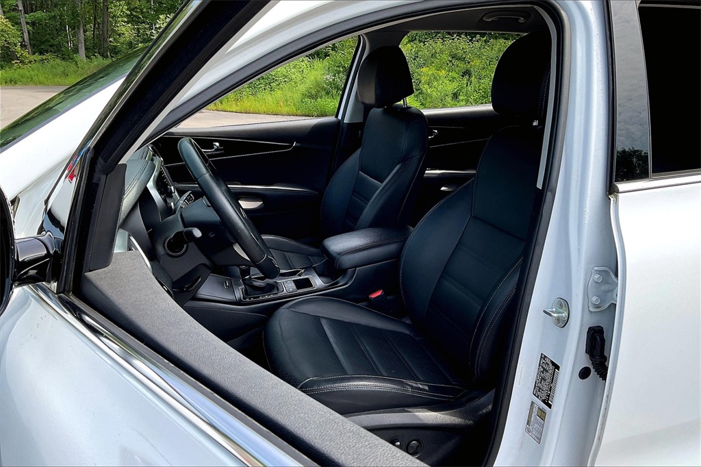 2017 Kia Sorento LX - Photo 10