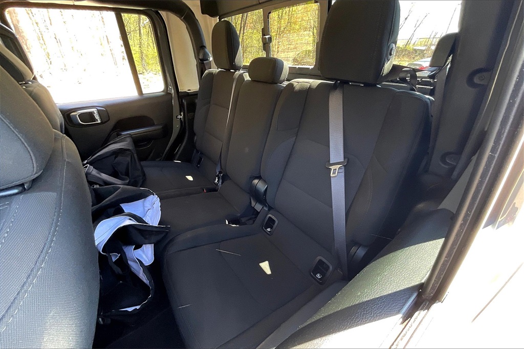 2021 Jeep Gladiator Sport - Photo 24