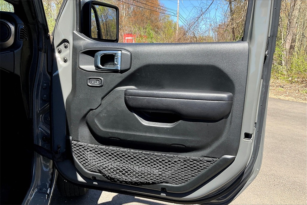 2021 Jeep Gladiator Sport - Photo 25