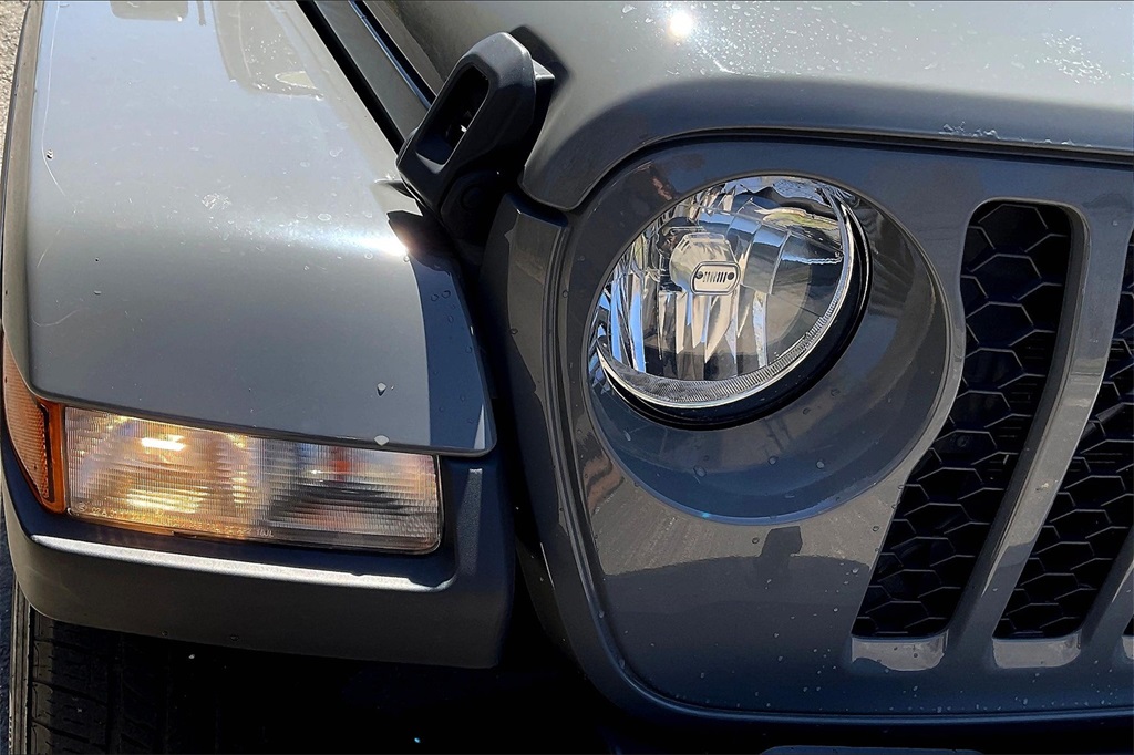 2021 Jeep Gladiator Sport - Photo 30