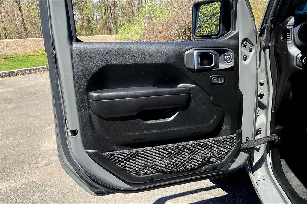 2021 Jeep Gladiator Sport - Photo 9