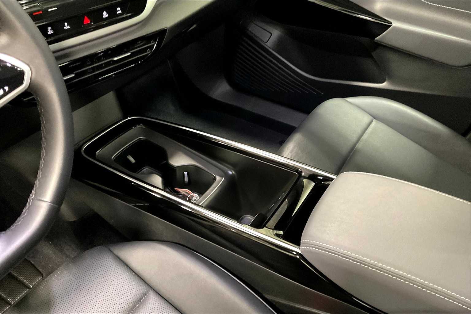 2023 Volkswagen ID.4 Pro S - Photo 21