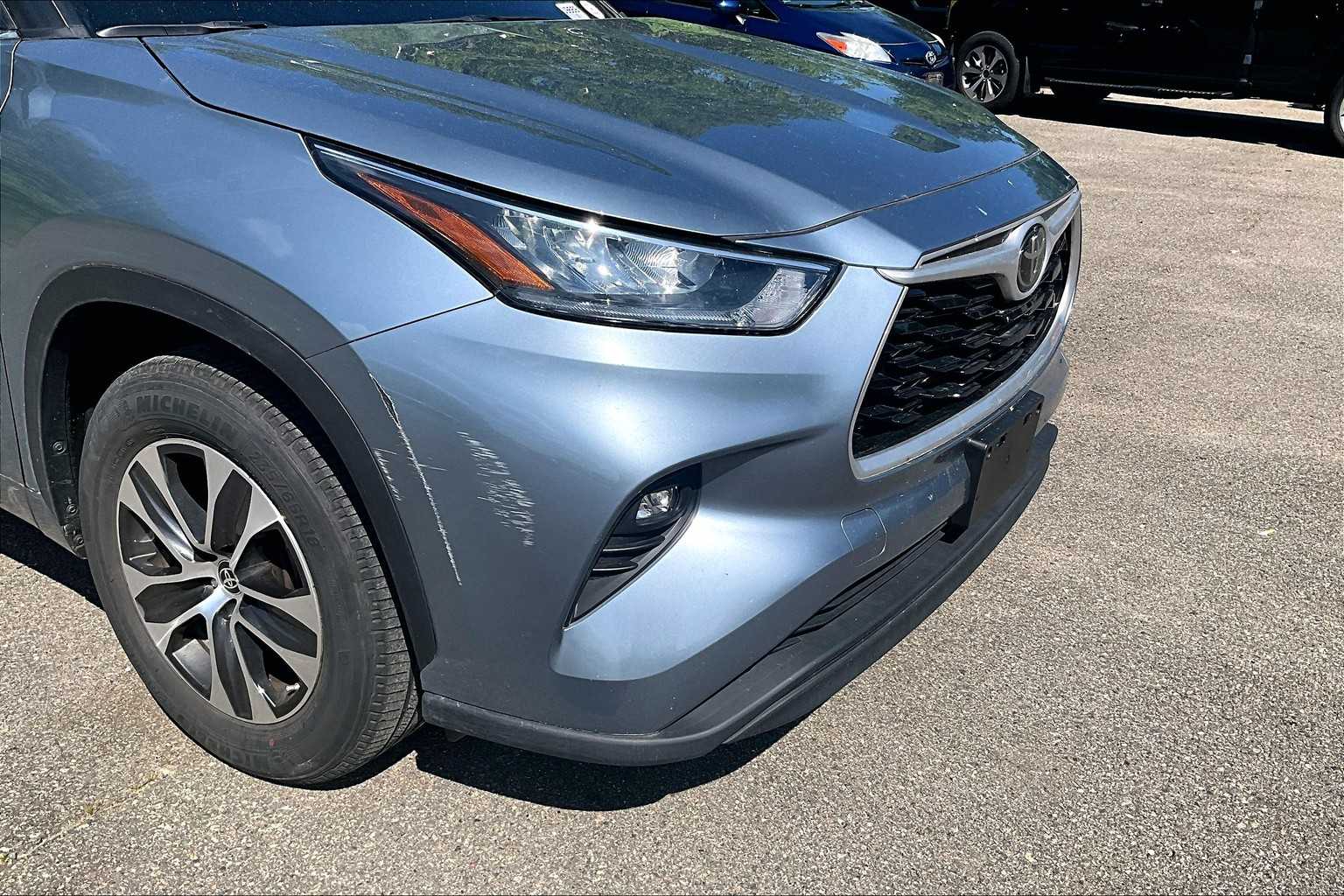 2020 Toyota Highlander XLE - Photo 5