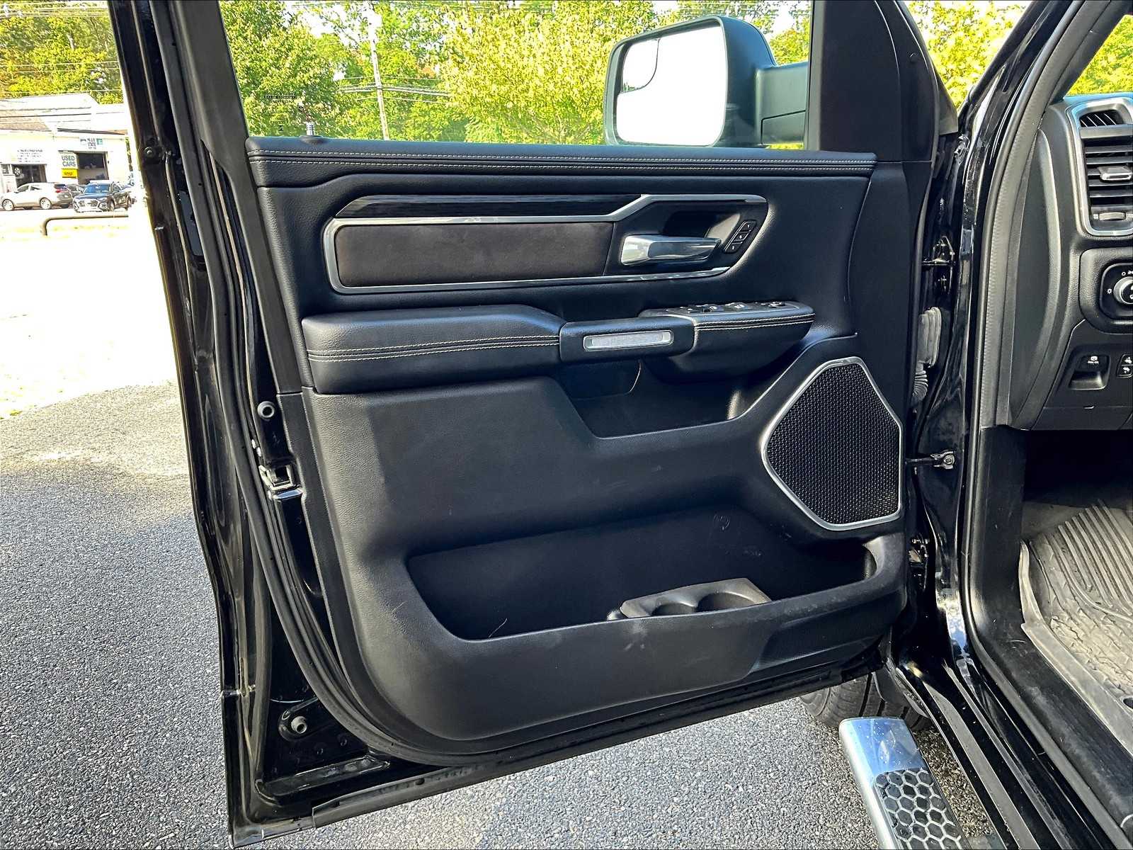 2023 Ram 1500 Laramie - Photo 9
