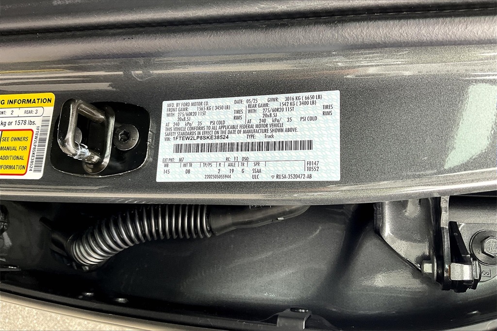 2025 Ford F-150 STX - Photo 16