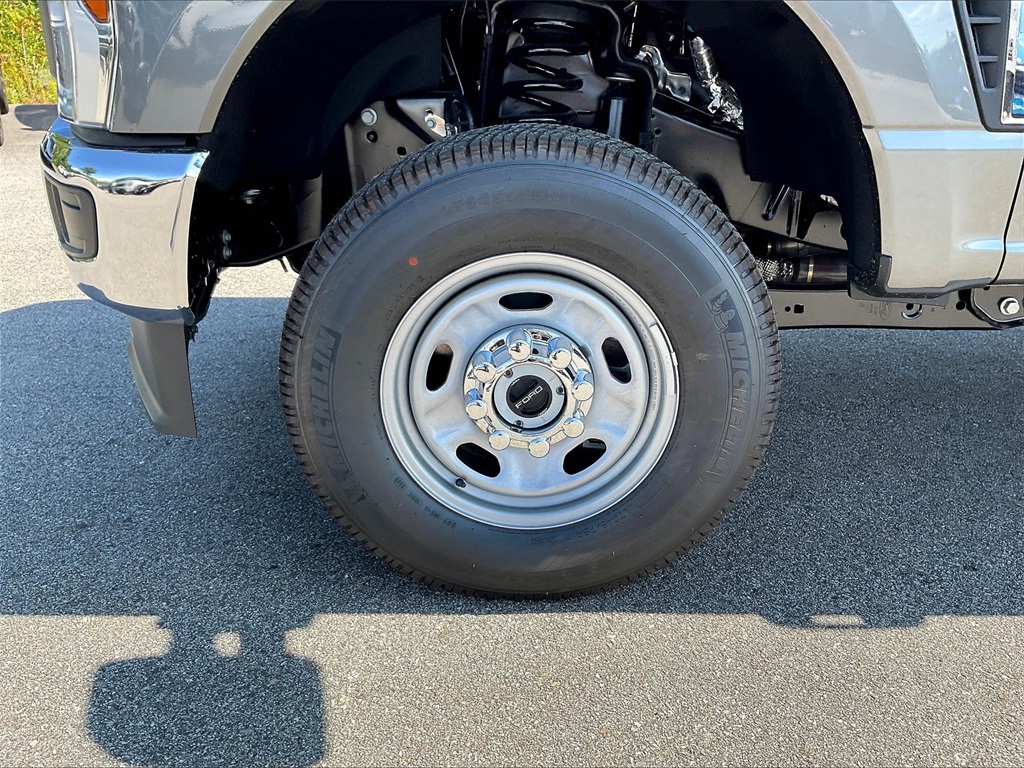 2025 Ford F-250SD XL - Photo 8