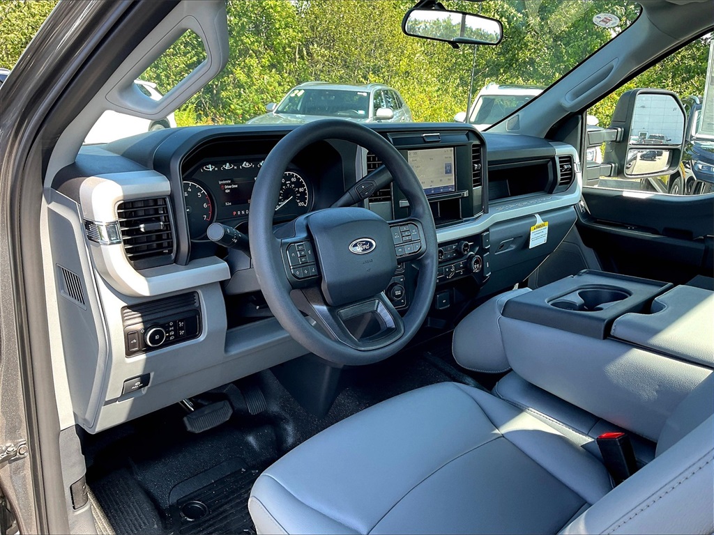 2025 Ford F-250SD XL - Photo 9