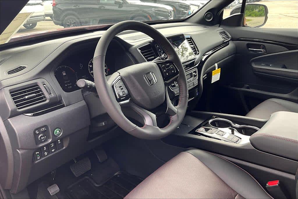 2025 Honda Ridgeline Black Edition - Photo 8