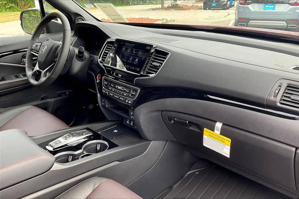 2025 Honda Ridgeline Black Edition - Photo 9
