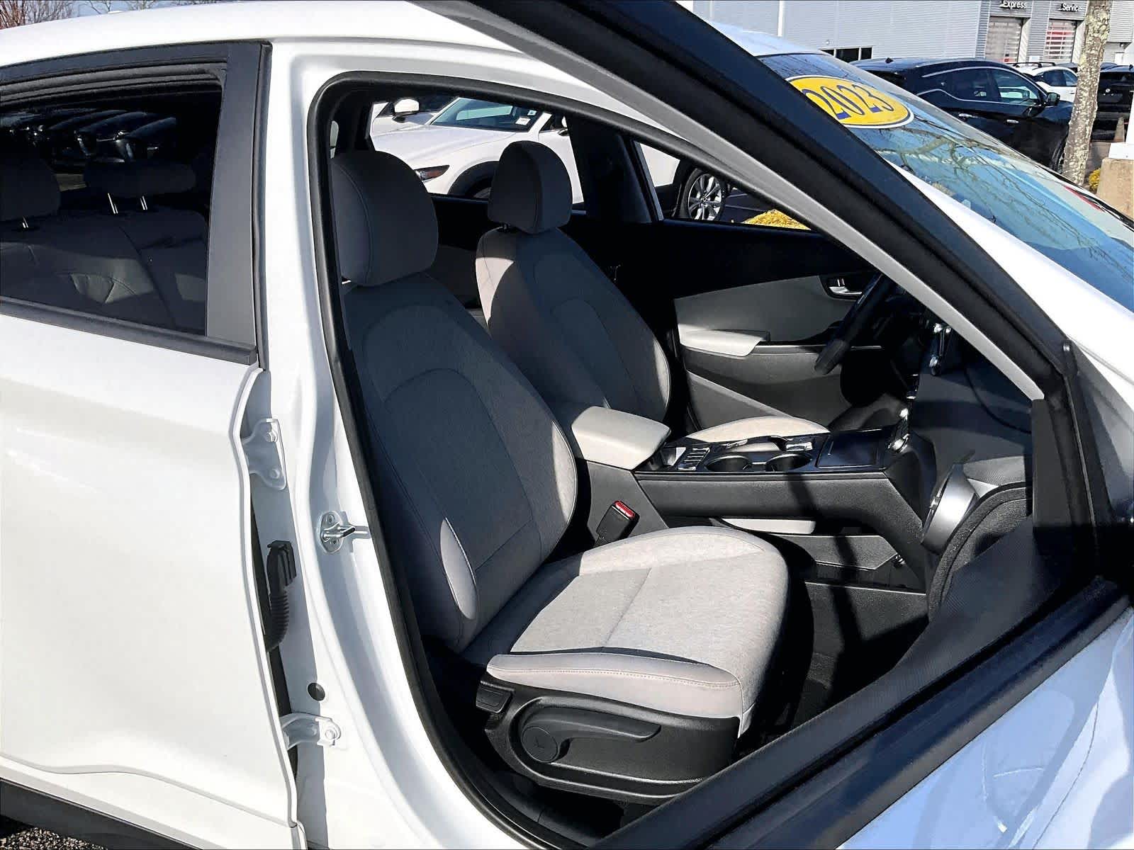 2023 Hyundai Kona Electric SE - Photo 11