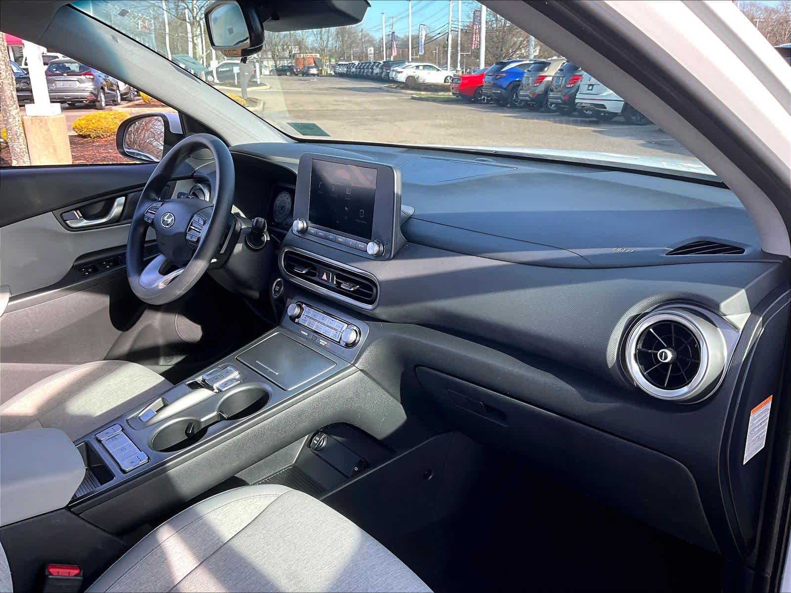 2023 Hyundai Kona Electric SE - Photo 14