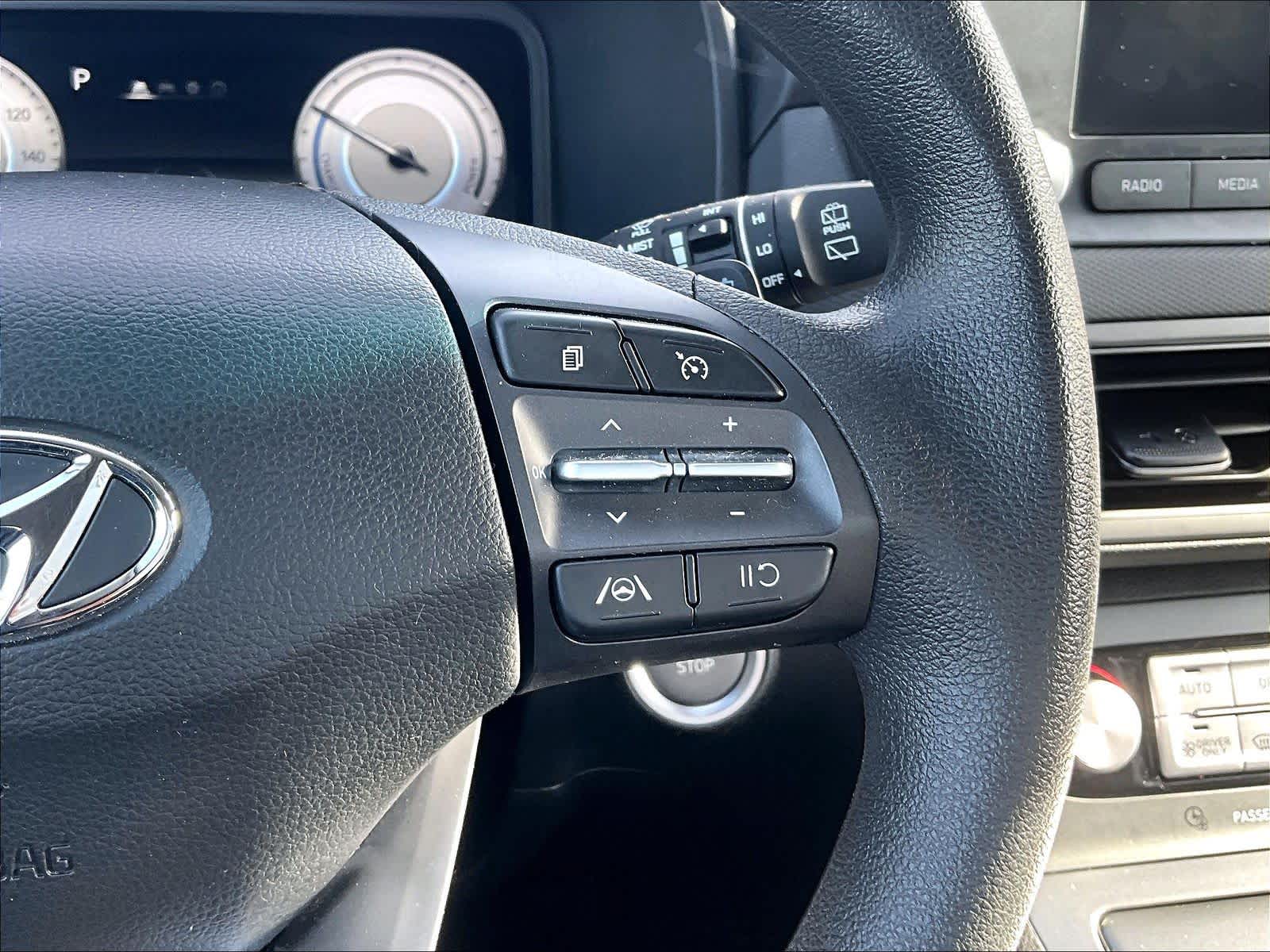 2023 Hyundai Kona Electric SE - Photo 23