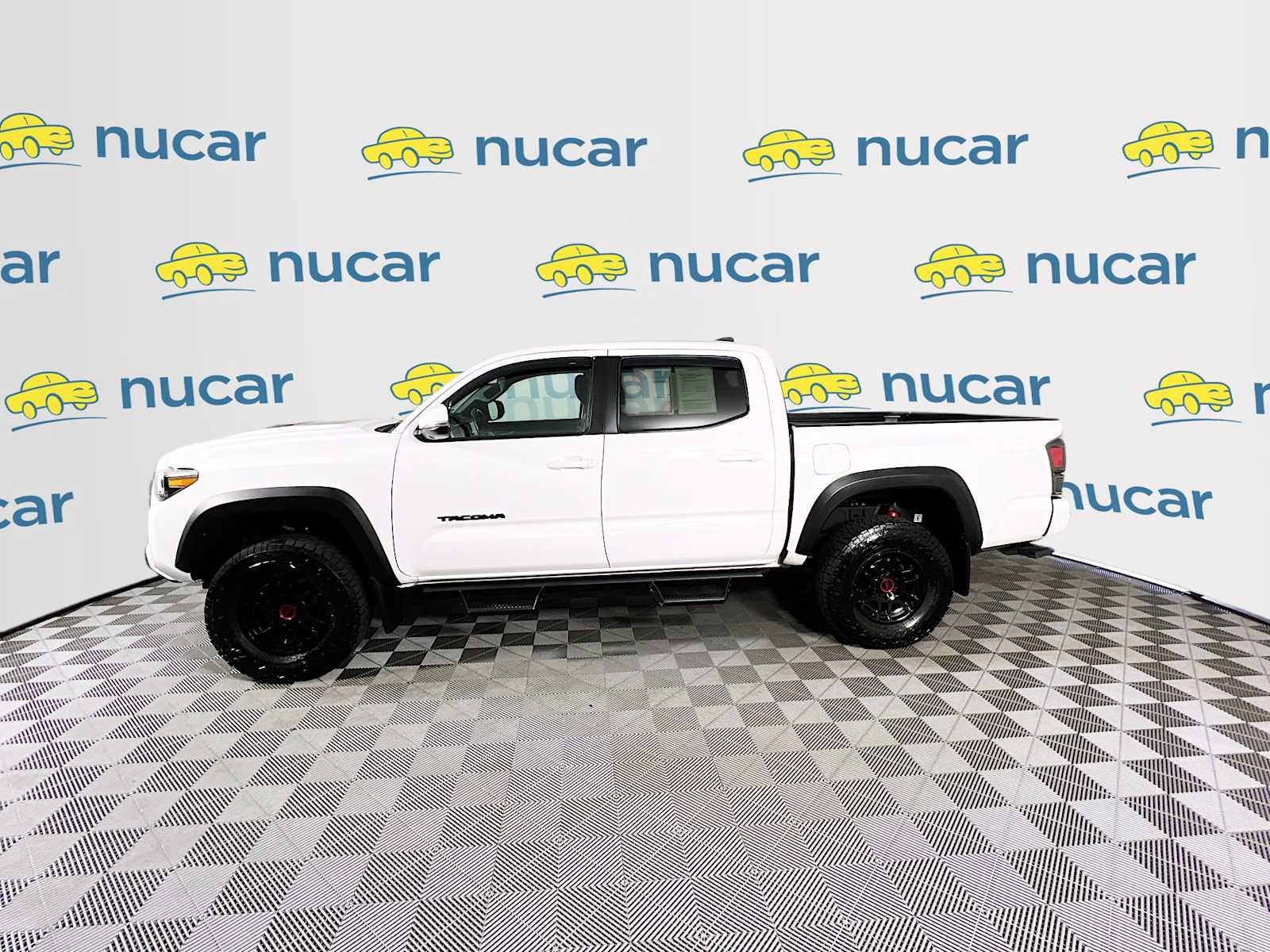 2022 Toyota Tacoma TRD Pro - Photo 4