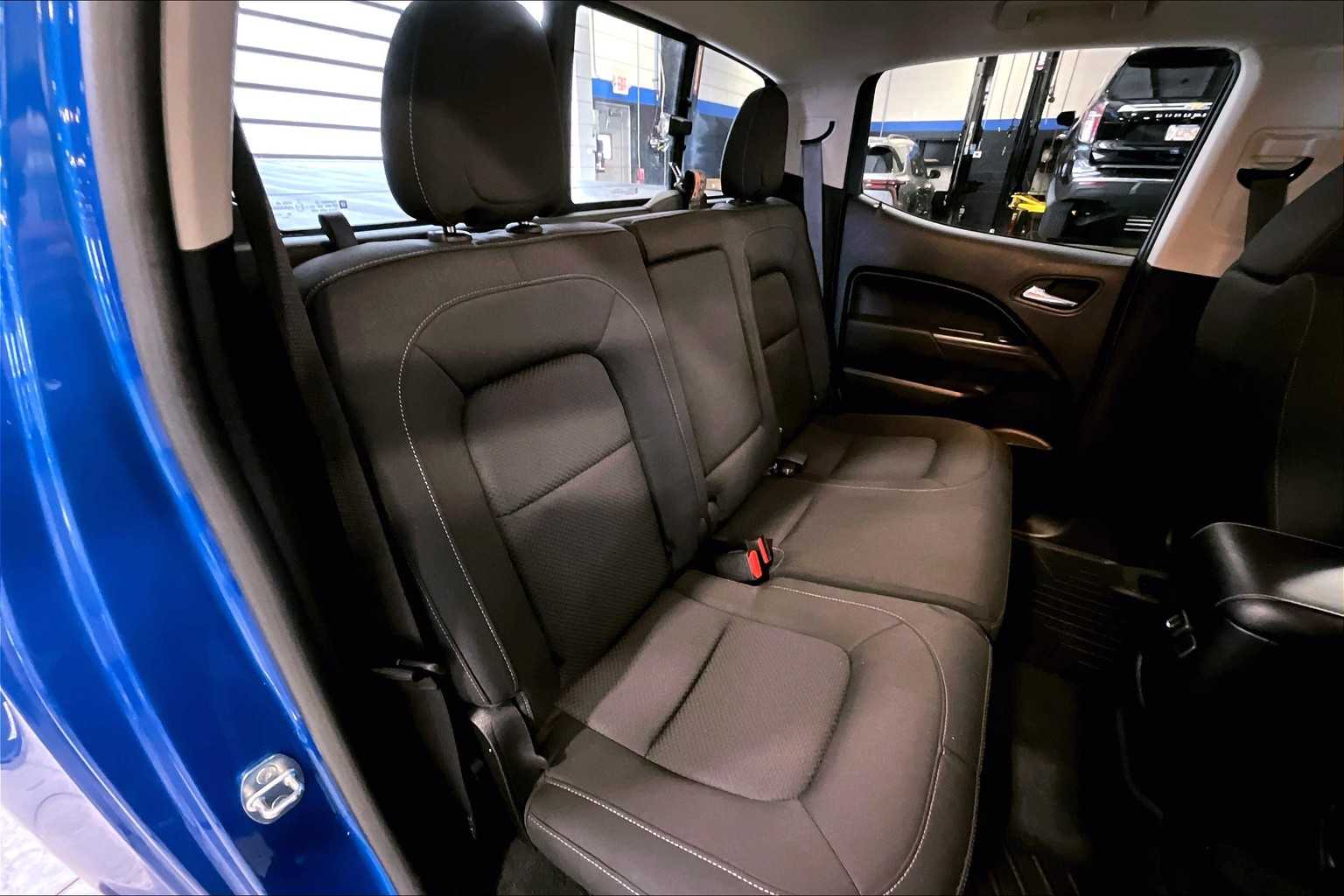 2021 Chevrolet Colorado 4WD LT - Photo 16