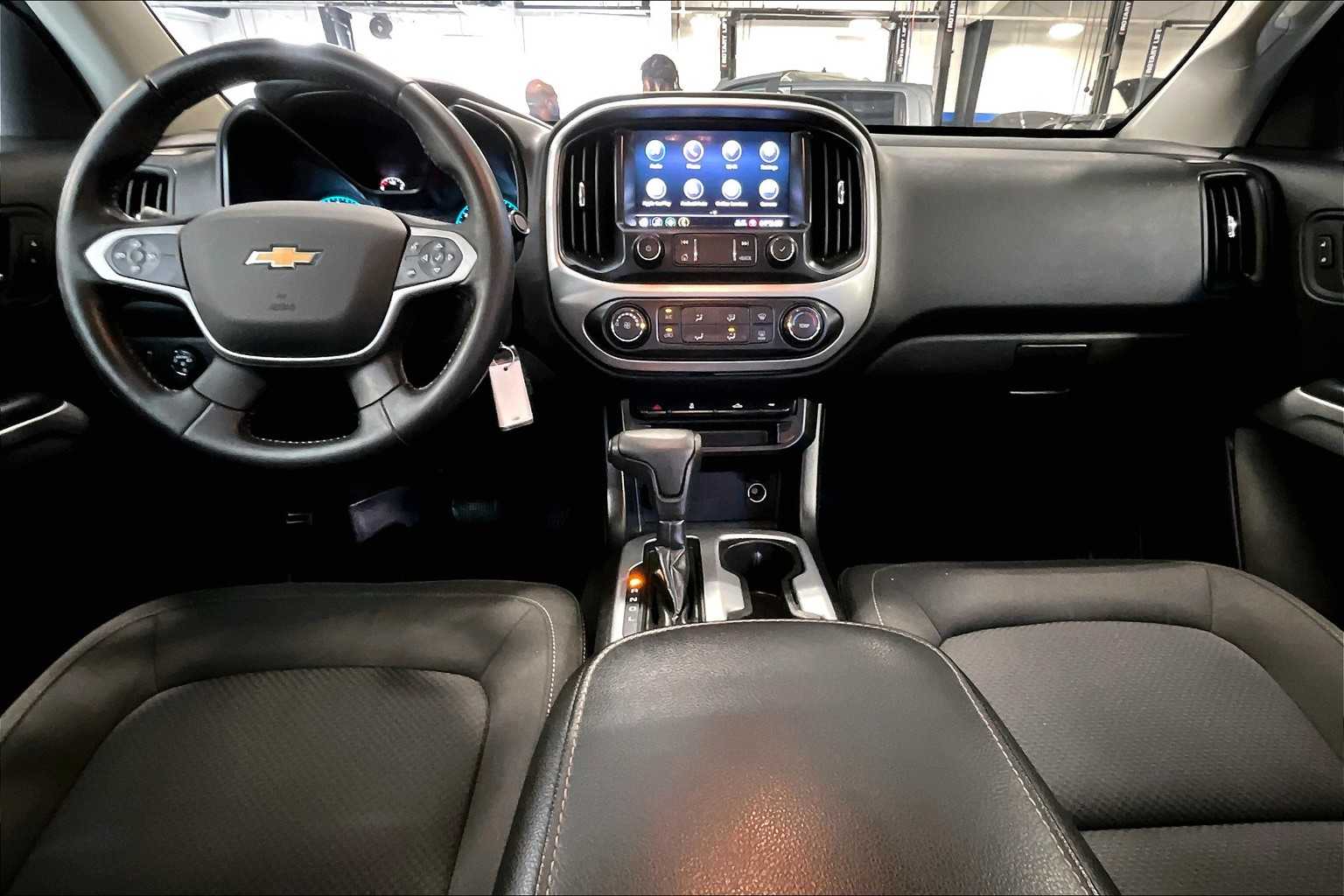 2021 Chevrolet Colorado 4WD LT - Photo 21