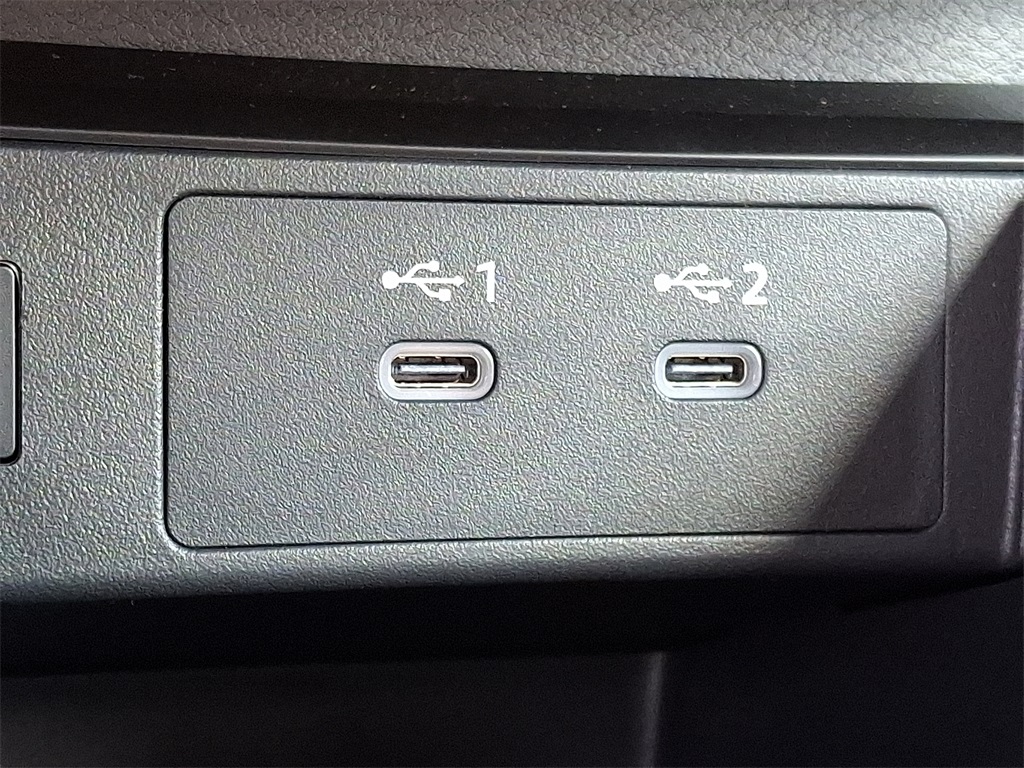 2025 Nissan Kicks SR - Photo 23