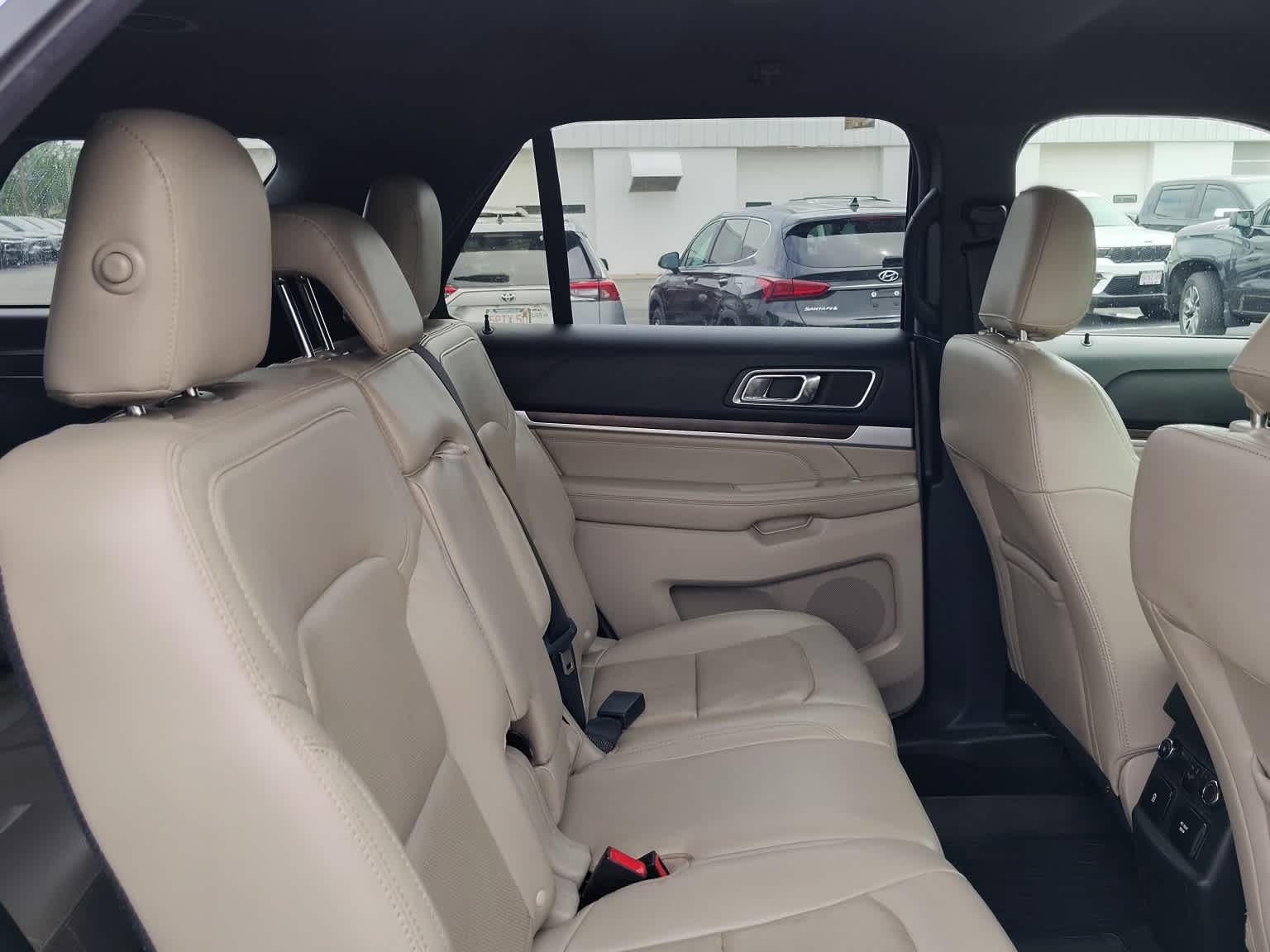 2019 Ford Explorer Limited - Photo 13