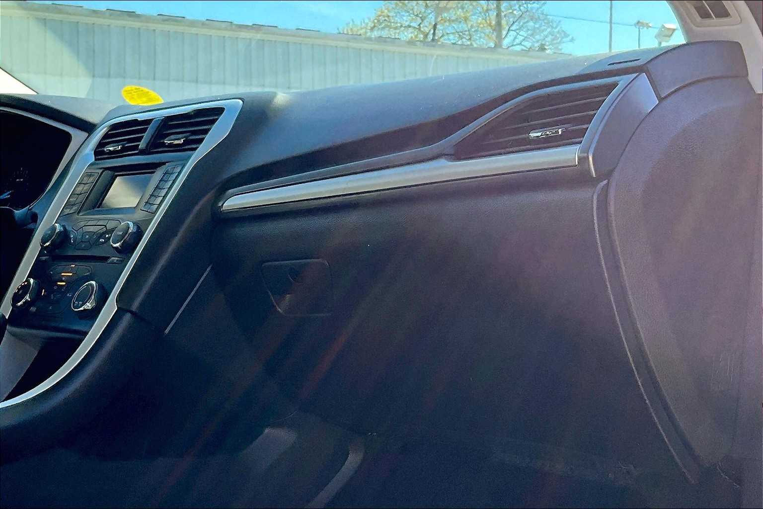 2014 Ford Fusion SE - Photo 14