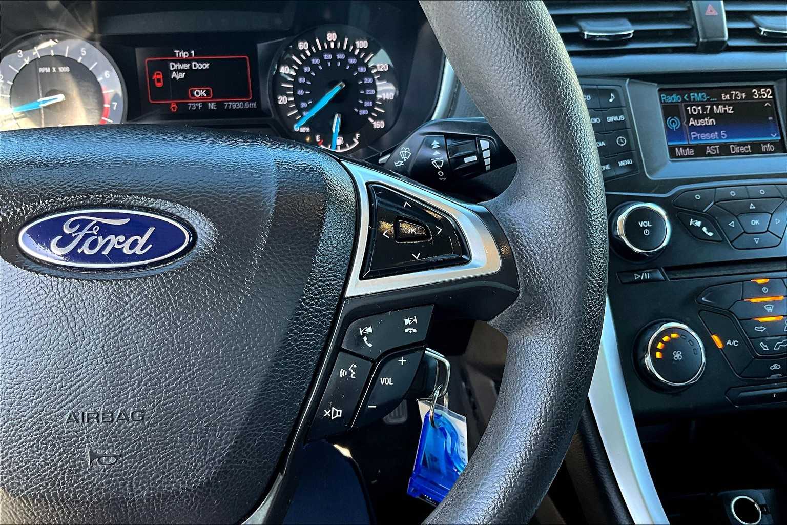 2014 Ford Fusion SE - Photo 23