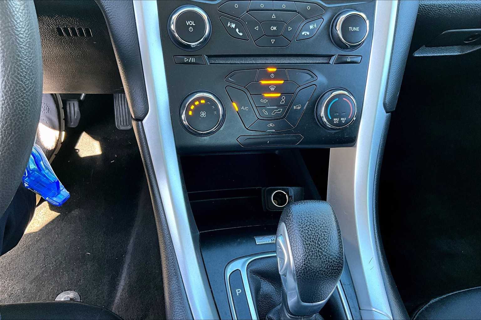 2014 Ford Fusion SE - Photo 25