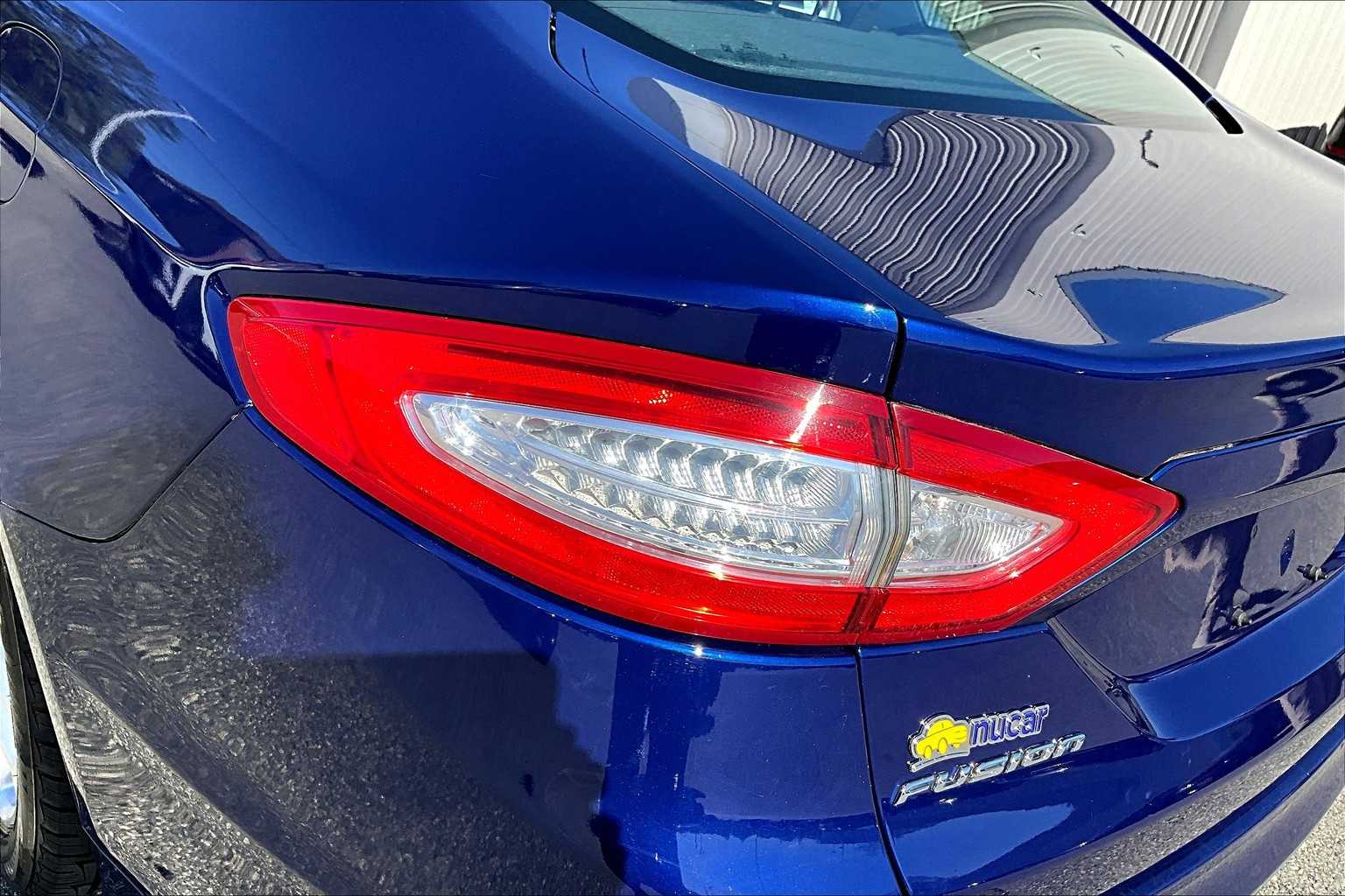 2014 Ford Fusion SE - Photo 32