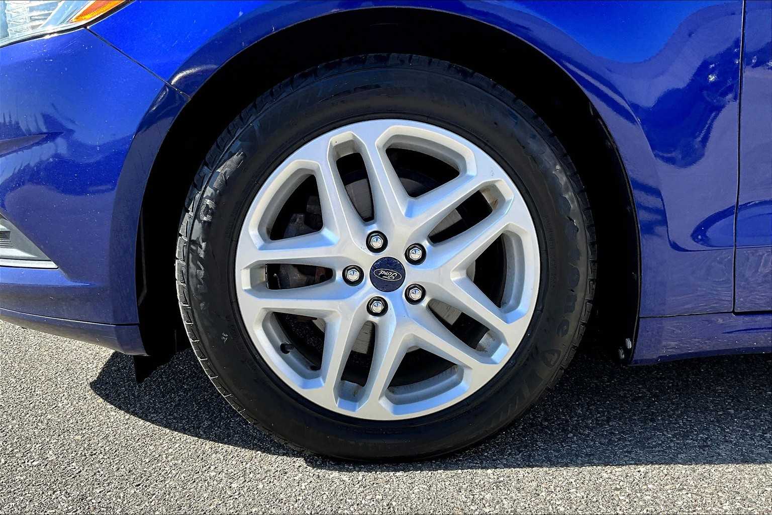 2014 Ford Fusion SE - Photo 7