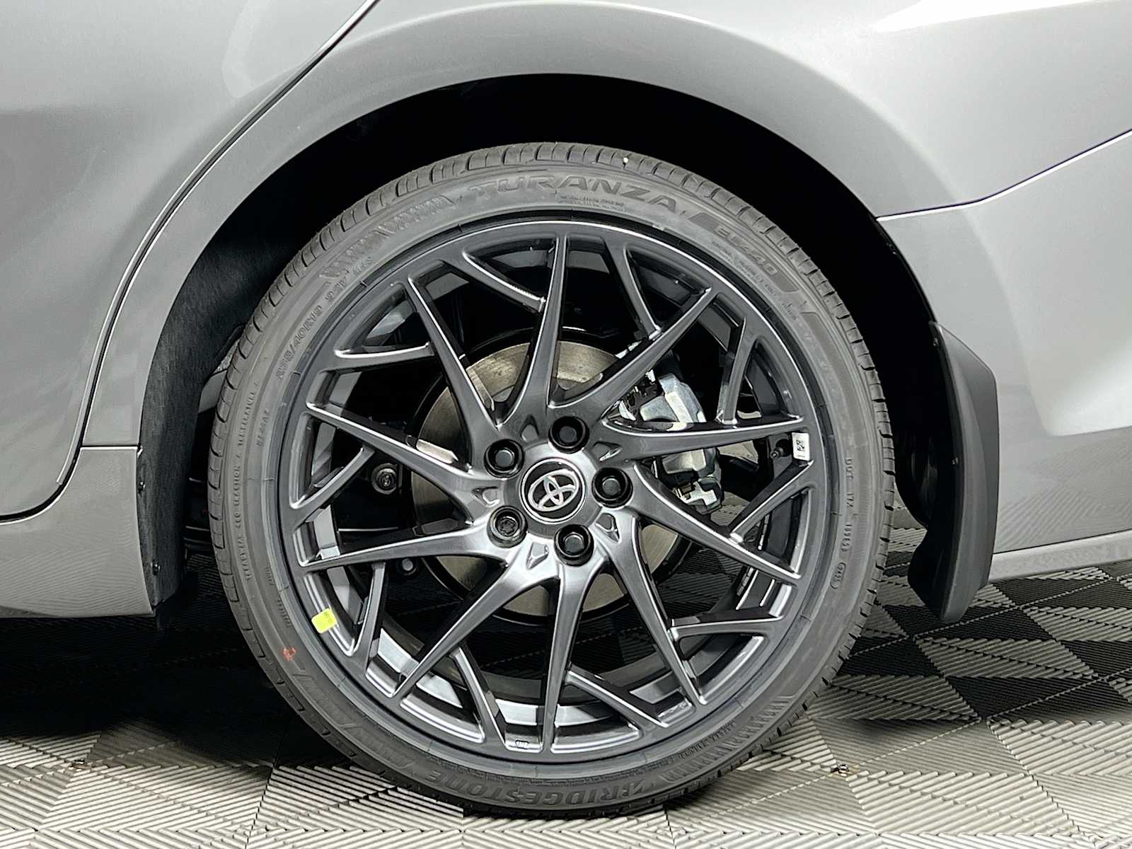 2025 Toyota Camry XSE - Photo 19