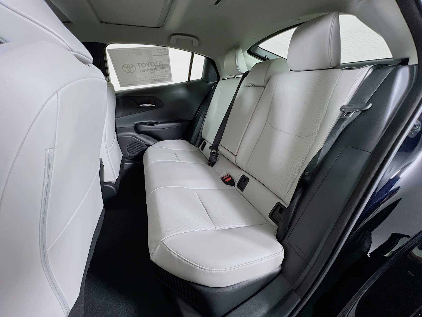 2026 Toyota Prius Limited - Photo 13