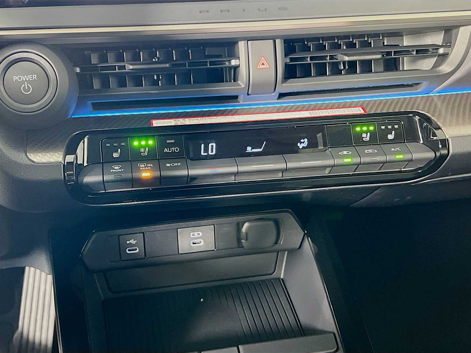 2026 Toyota Prius Limited - Photo 10