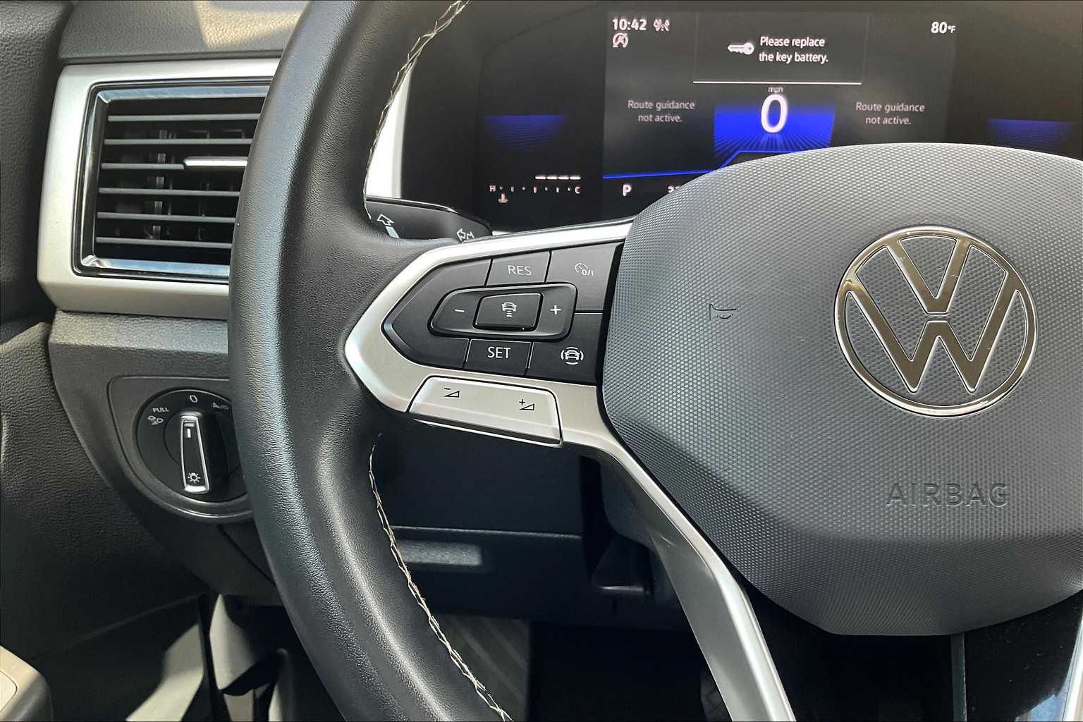 2022 Volkswagen Atlas 3.6L V6 SE w/Technology - Photo 22