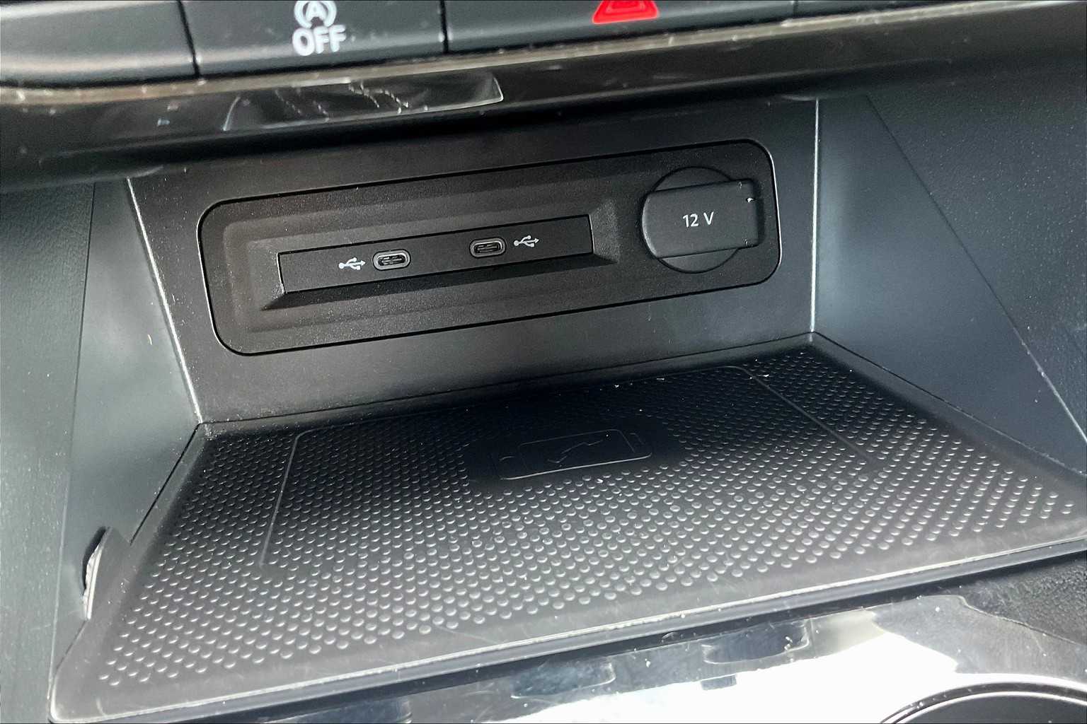 2022 Volkswagen Atlas 3.6L V6 SE w/Technology - Photo 26