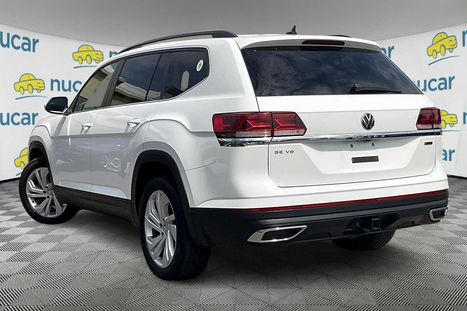 2022 Volkswagen Atlas 3.6L V6 SE w/Technology - Photo 4