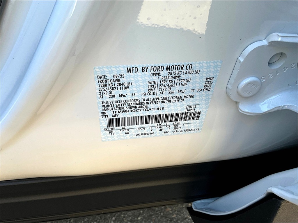 2026 Ford Explorer ST - Photo 13