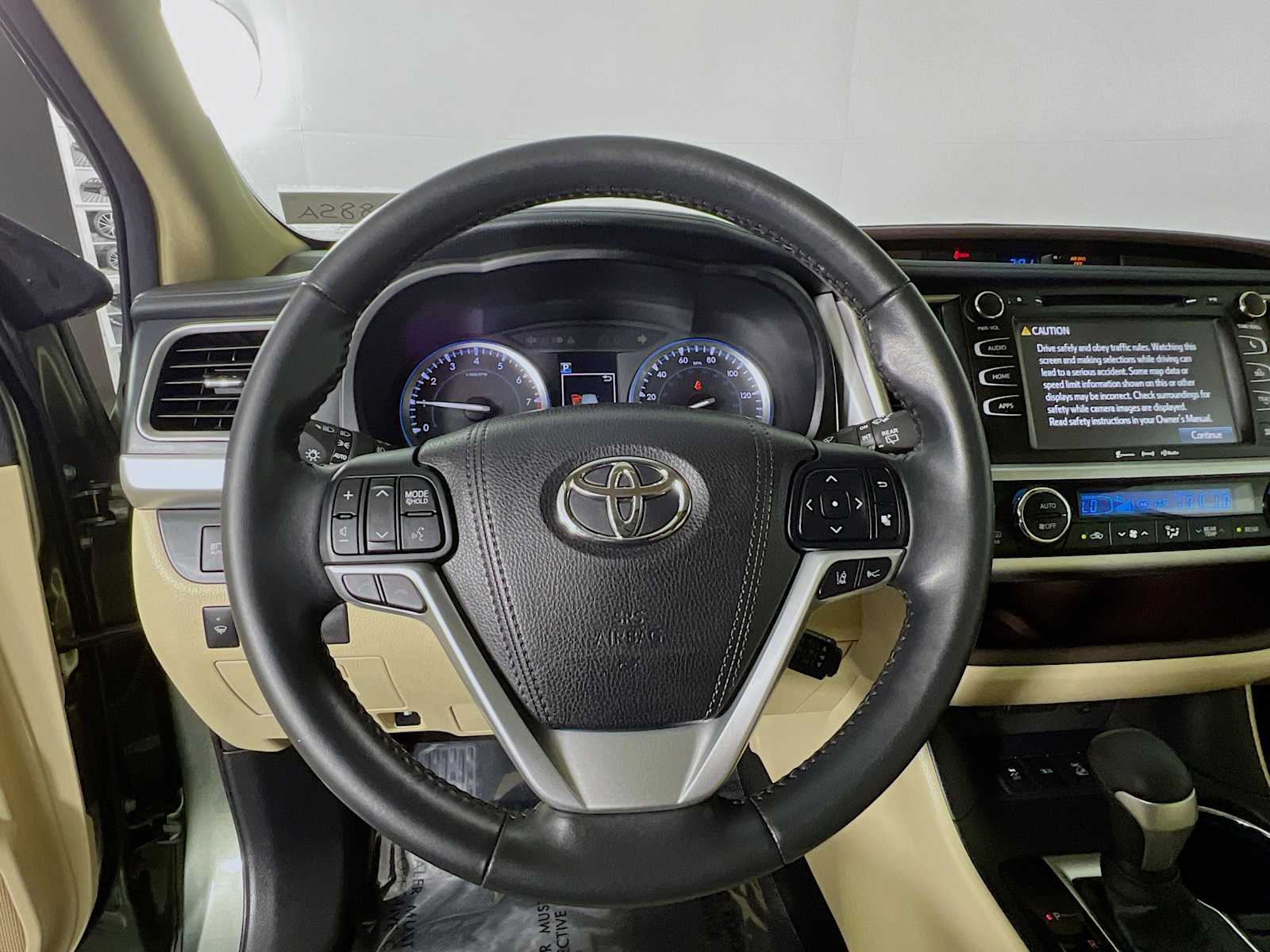 2018 Toyota Highlander XLE - Photo 11