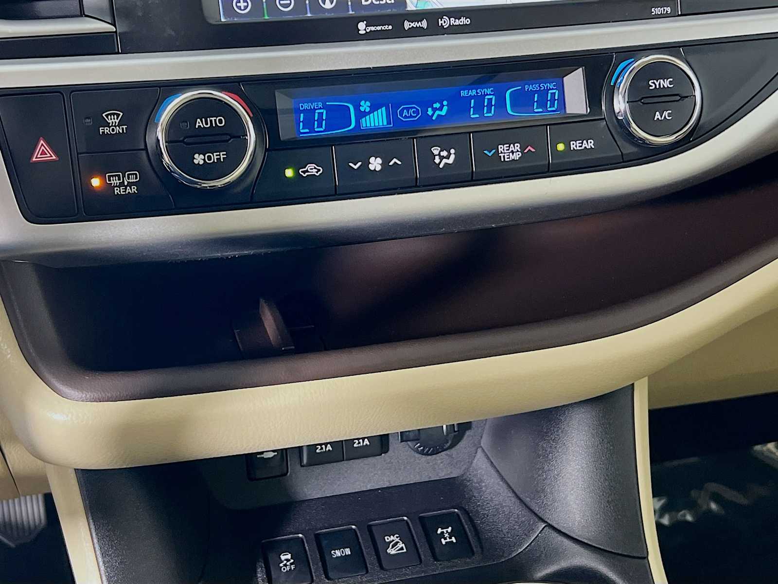 2018 Toyota Highlander XLE - Photo 16