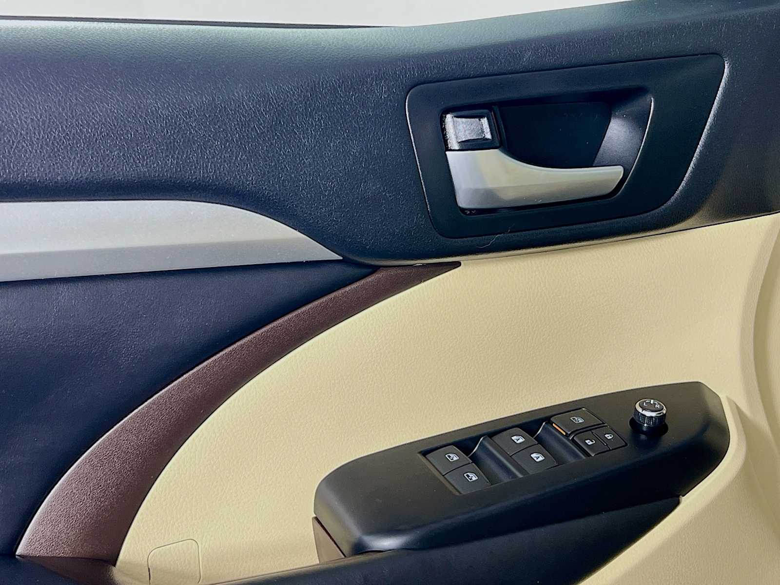 2018 Toyota Highlander XLE - Photo 18