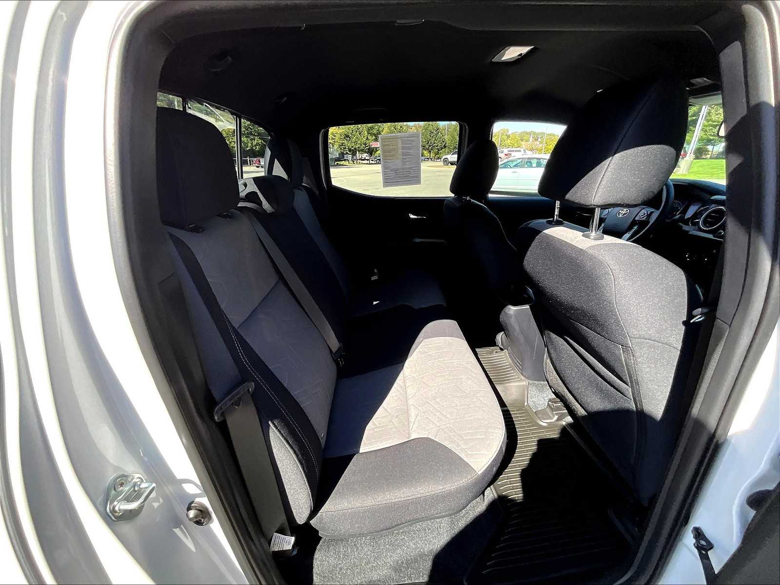 2023 Toyota Tacoma TRD Sport - Photo 16