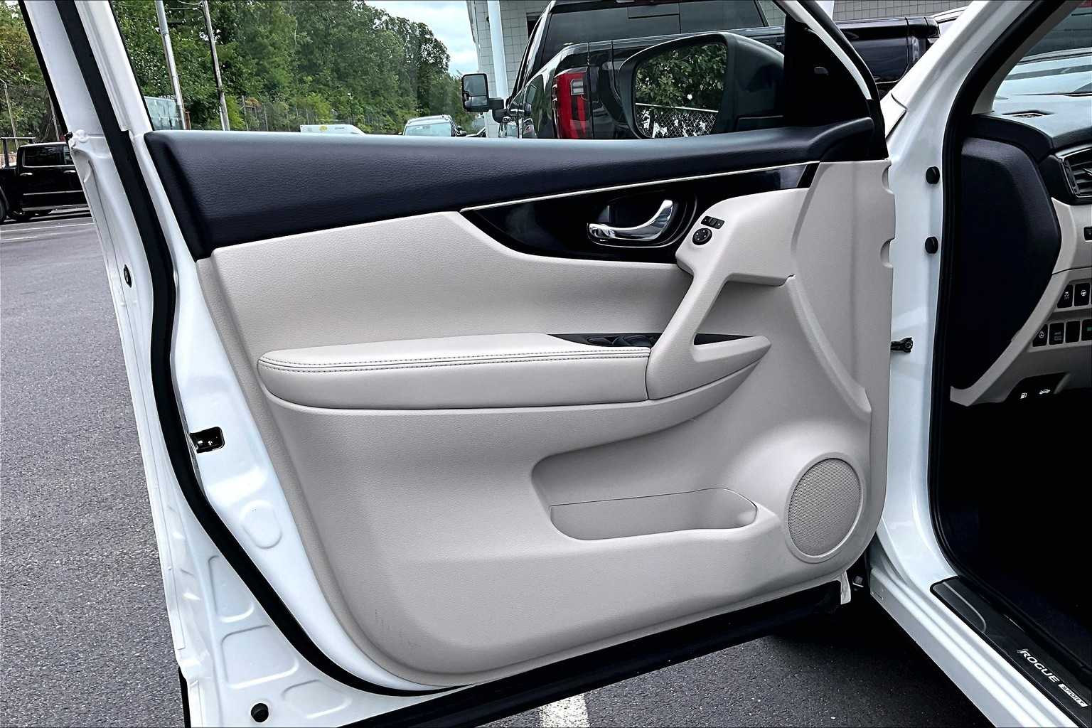 2019 Nissan Rogue Sport SL - Photo 9