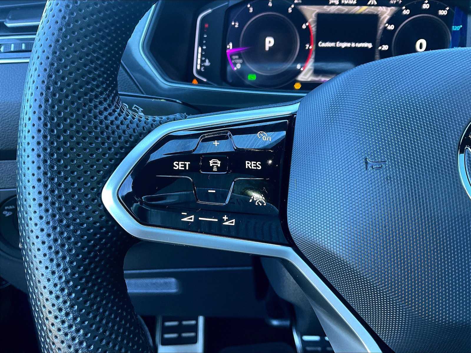 2022 Volkswagen Tiguan SEL R-Line - Photo 23