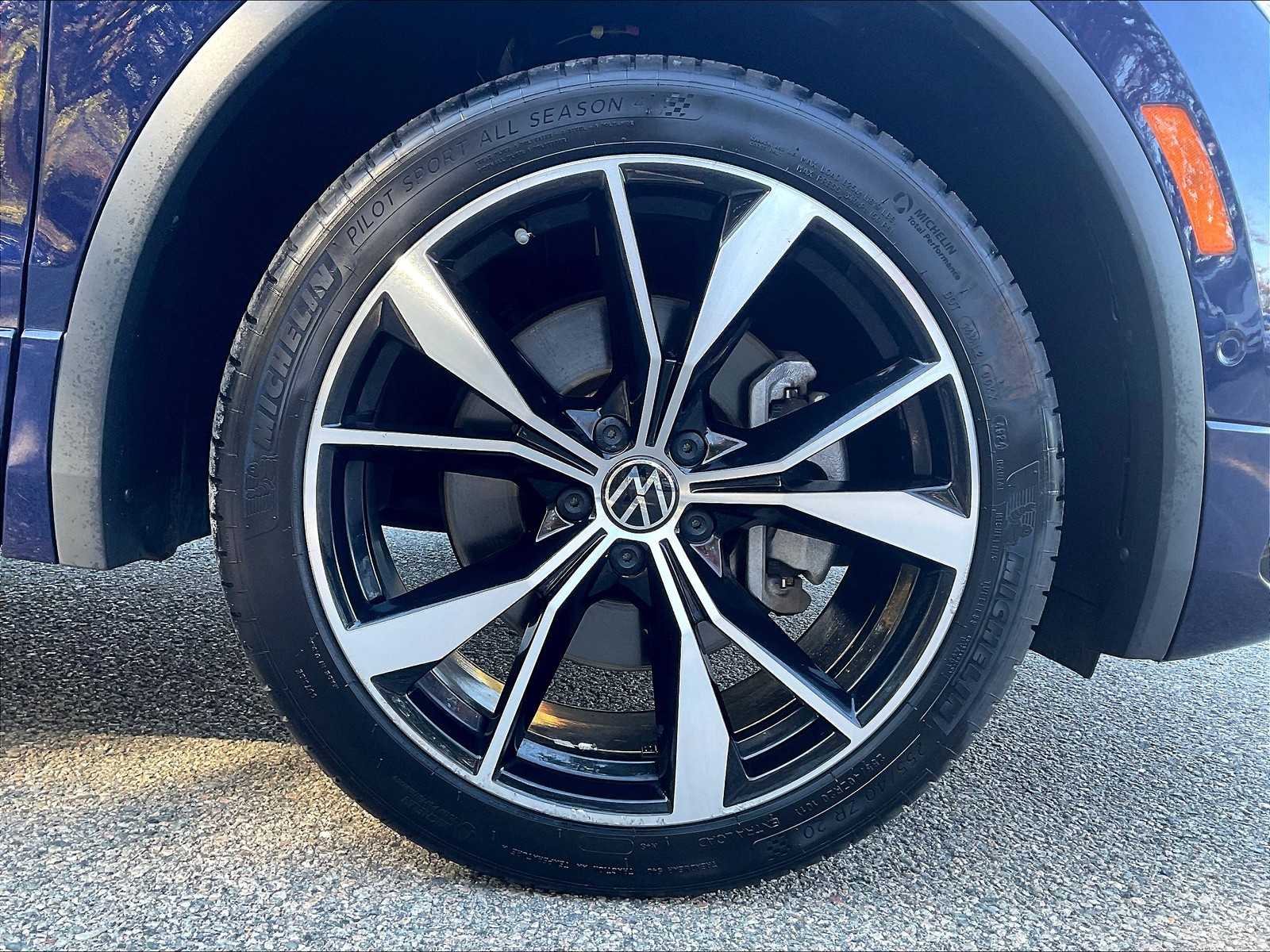 2022 Volkswagen Tiguan SEL R-Line - Photo 7
