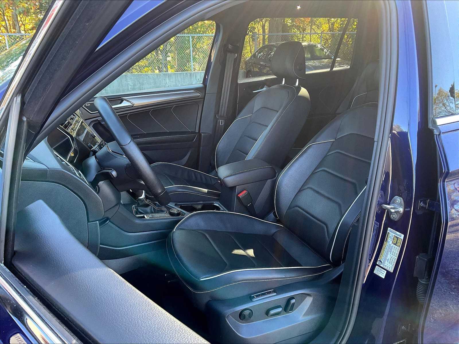 2022 Volkswagen Tiguan SEL R-Line - Photo 10
