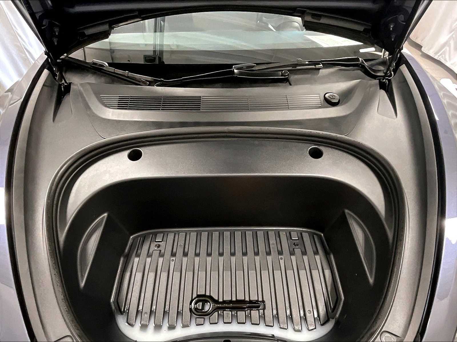 2023 Tesla Model 3  - Photo 29
