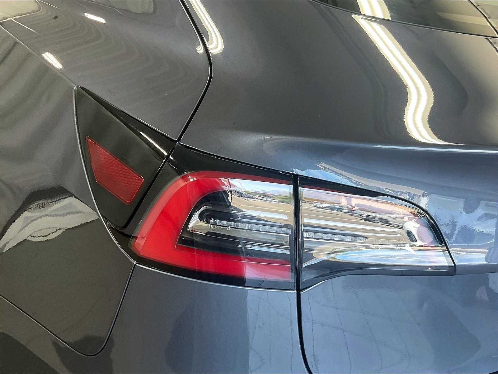 2023 Tesla Model 3  - Photo 33