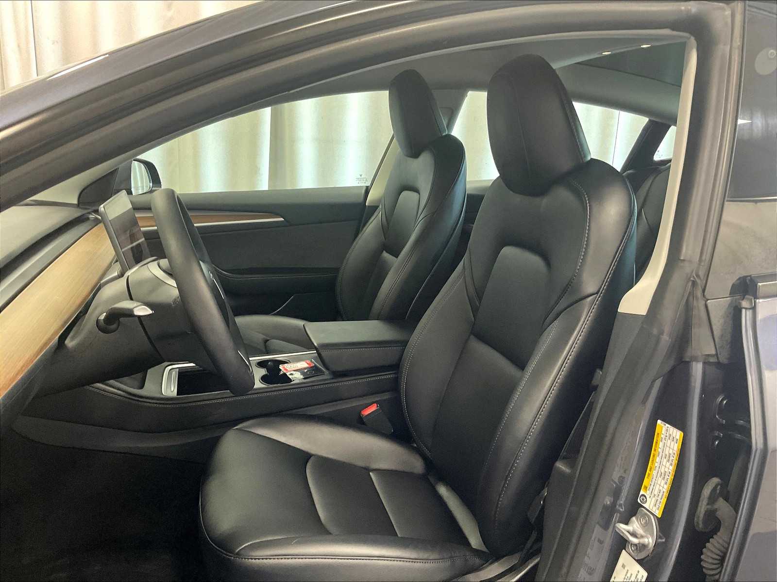 2023 Tesla Model 3  - Photo 10