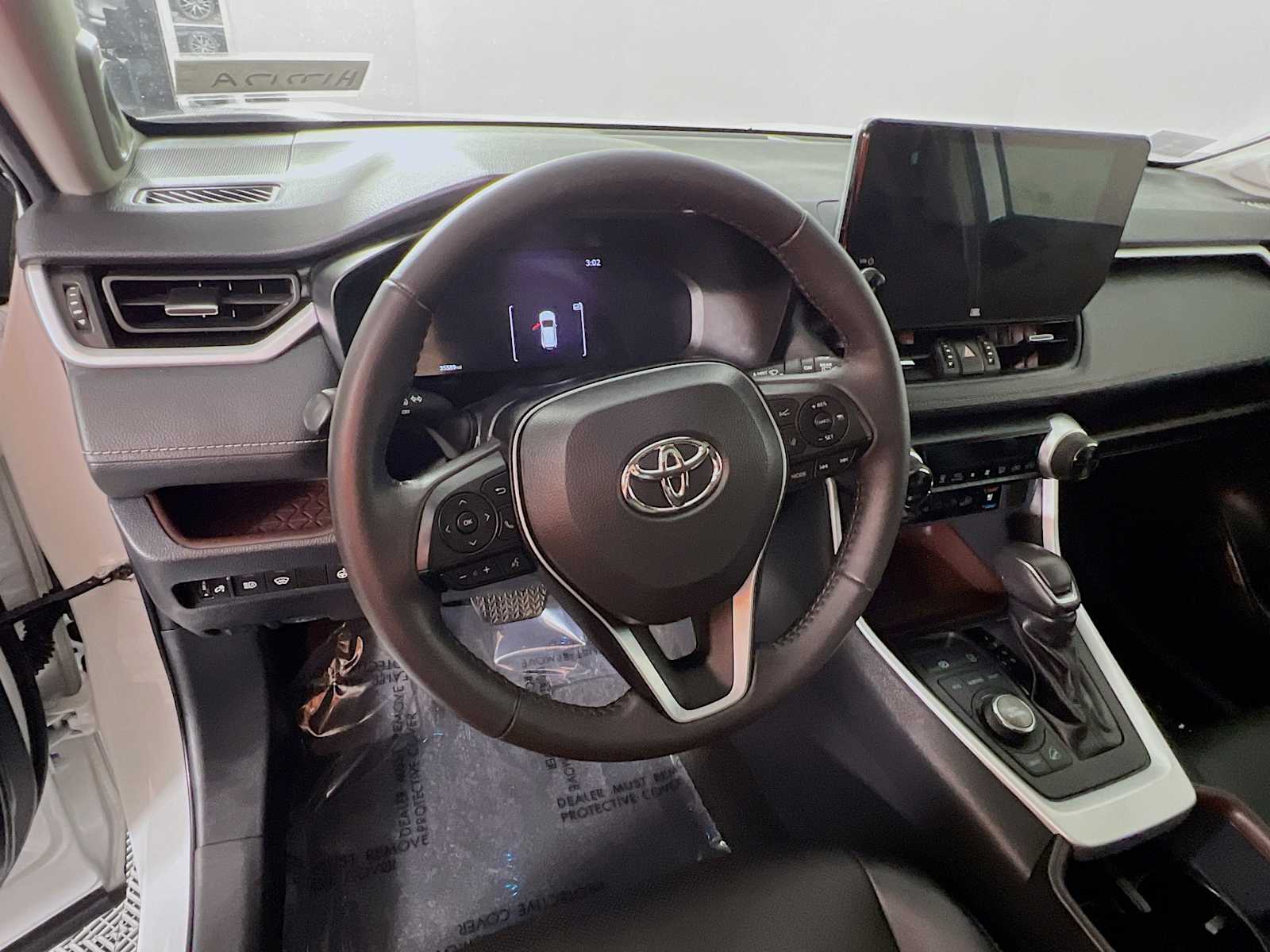 2023 Toyota RAV4 Limited - Photo 11