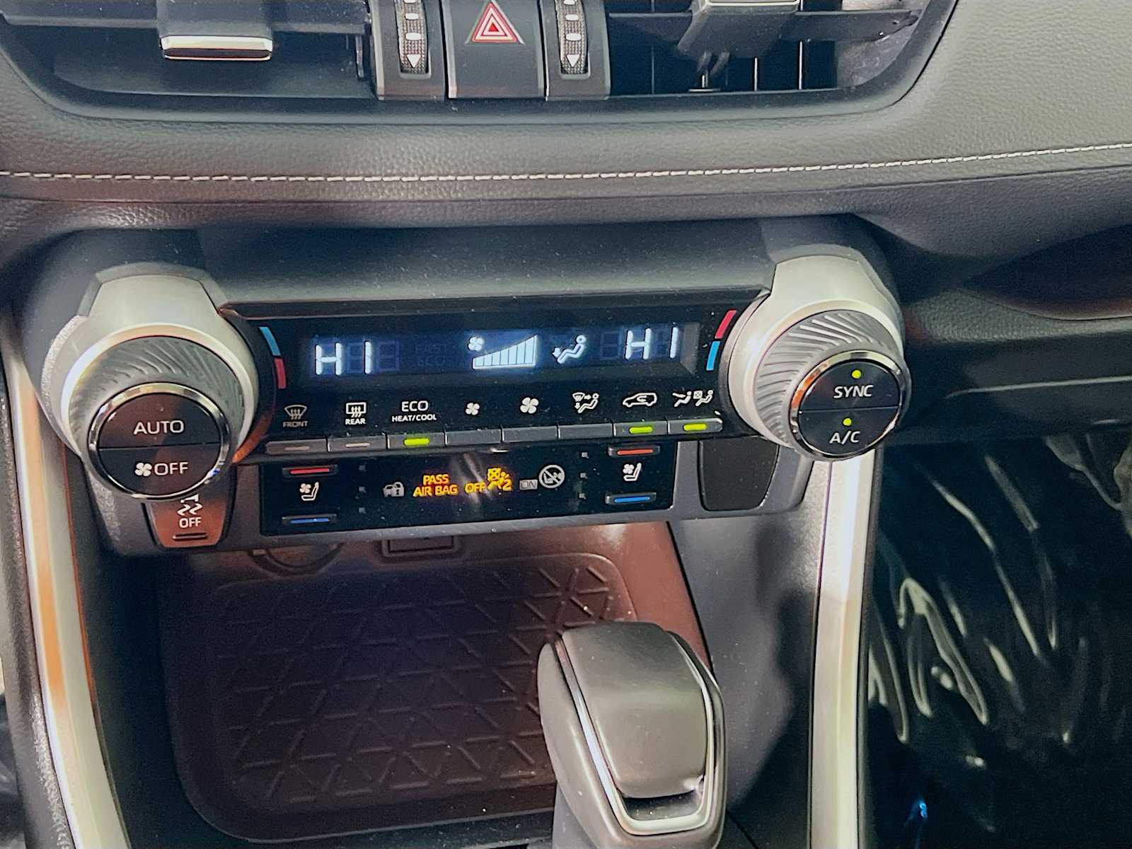 2023 Toyota RAV4 Limited - Photo 15