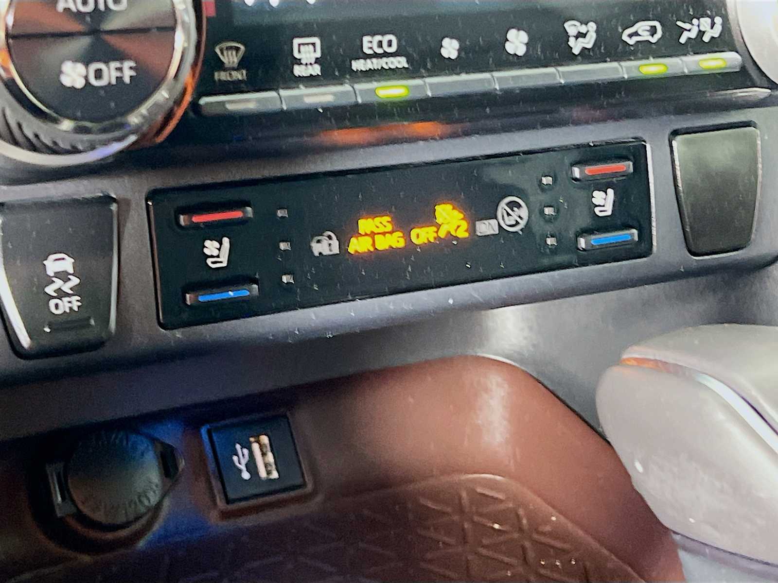 2023 Toyota RAV4 Limited - Photo 20