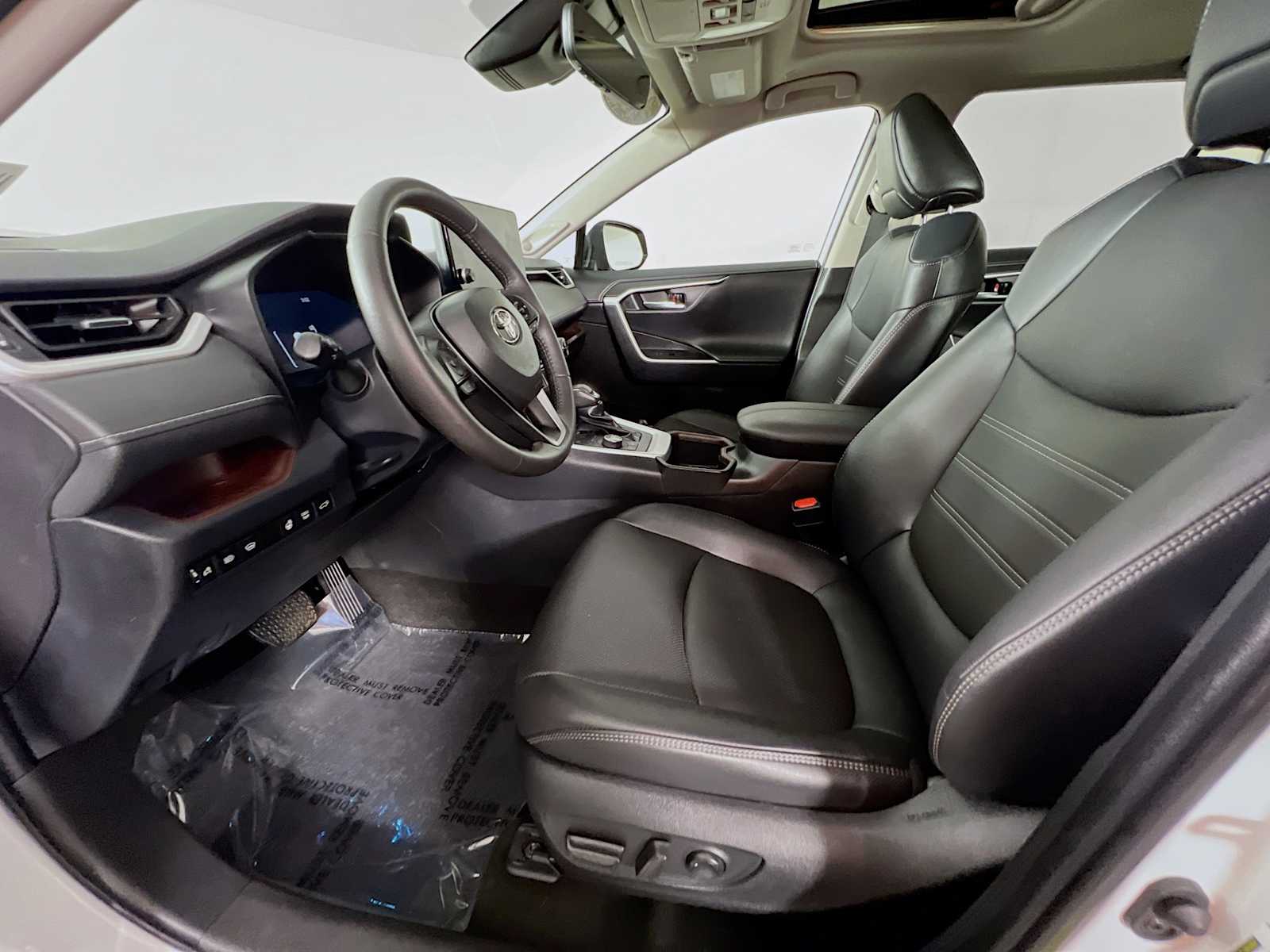 2023 Toyota RAV4 Limited - Photo 21
