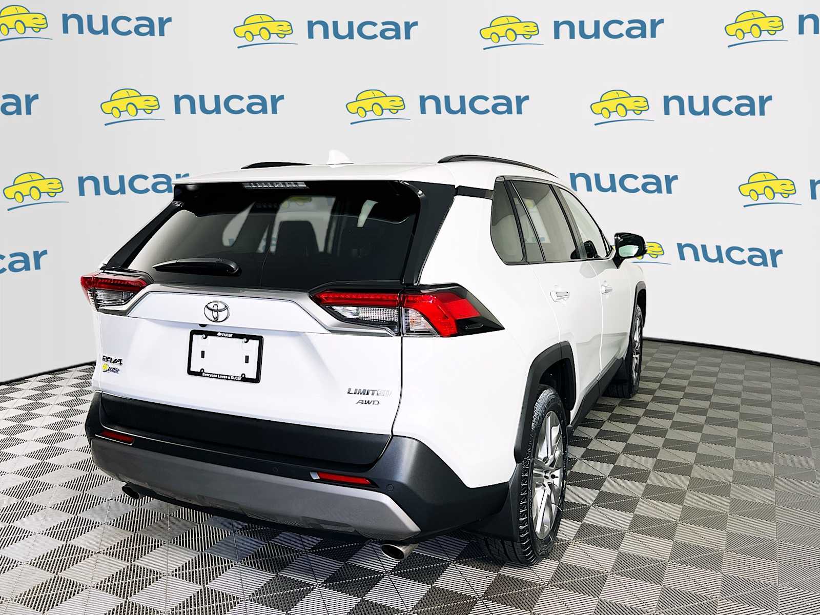 2023 Toyota RAV4 Limited - Photo 7