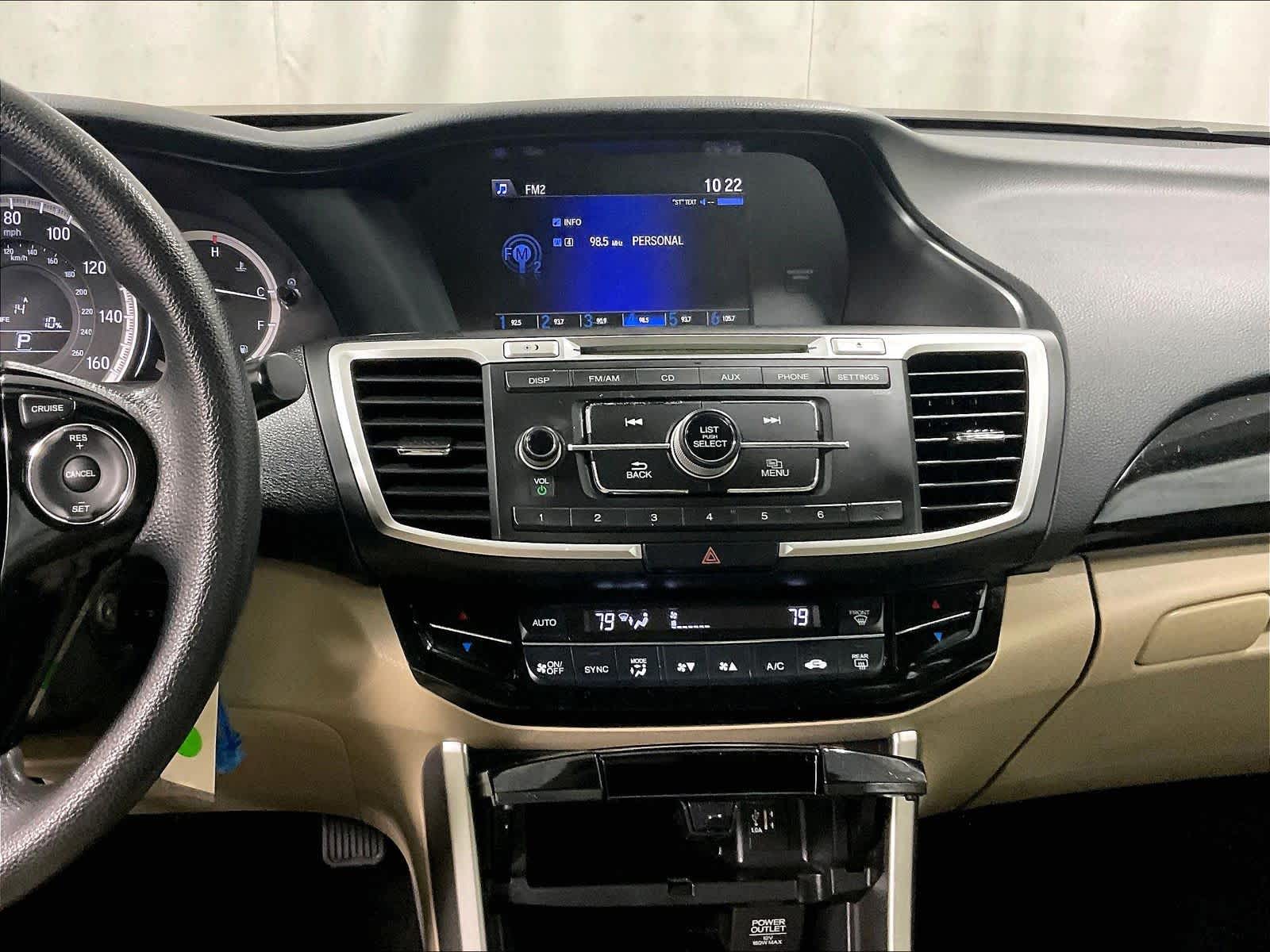 2016 Honda Accord LX - Photo 18